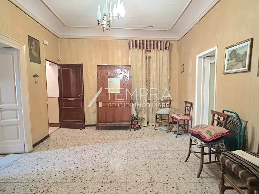 Immagine 8 di Casa indipendente in vendita  in Via Costa 22 a Adrano