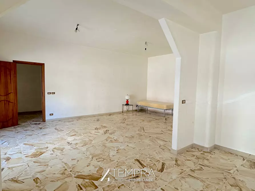 Immagine 13 di Casa indipendente in vendita  in VIA ALBERT EINSTEIN 9 a Adrano