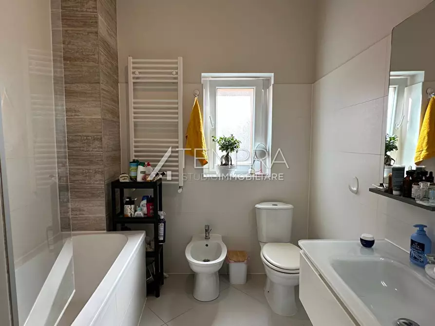 Immagine 16 di Casa indipendente in vendita  a Adrano