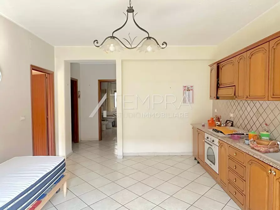 Immagine 4 di Appartamento in vendita  a Adrano