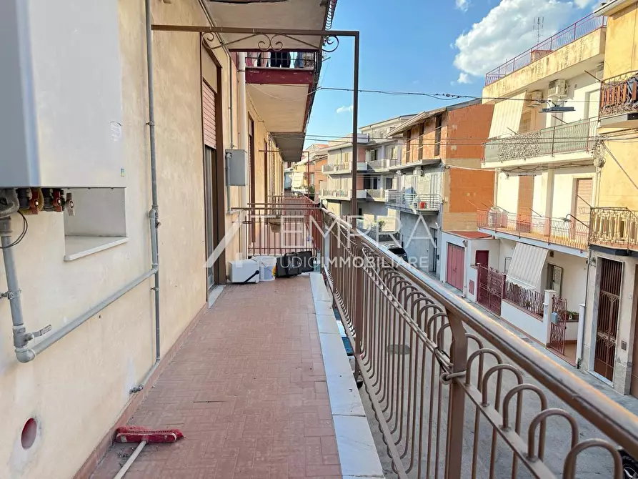 Immagine 17 di Appartamento in vendita  in Via della Costituzione 32 a Adrano