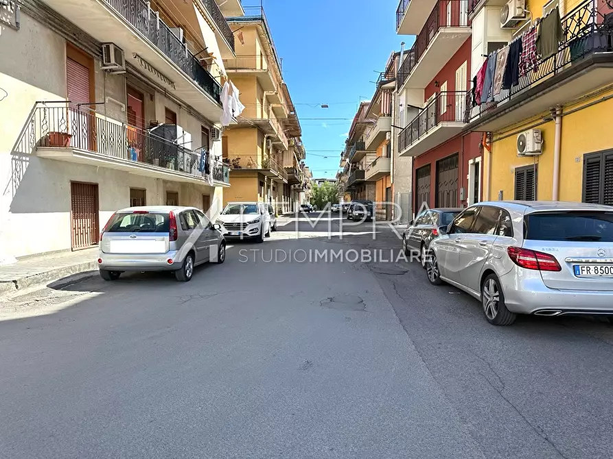 Immagine 37 di Appartamento in vendita  in Via Catanzaro a Adrano