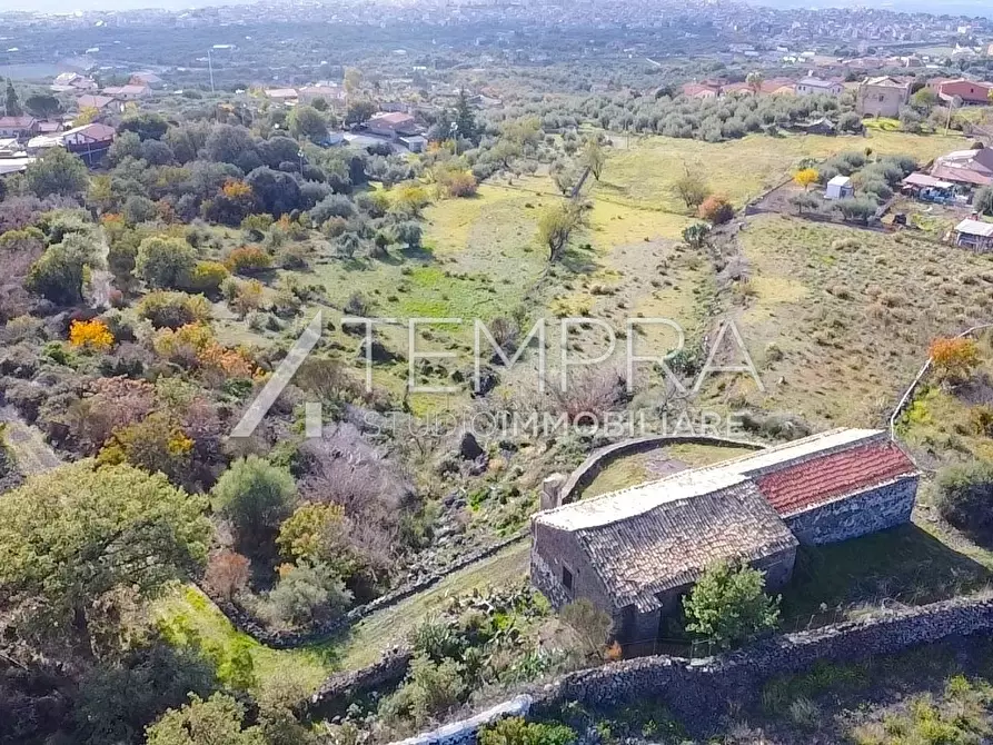 Immagine 2 di Rustico / casale in vendita  a Adrano