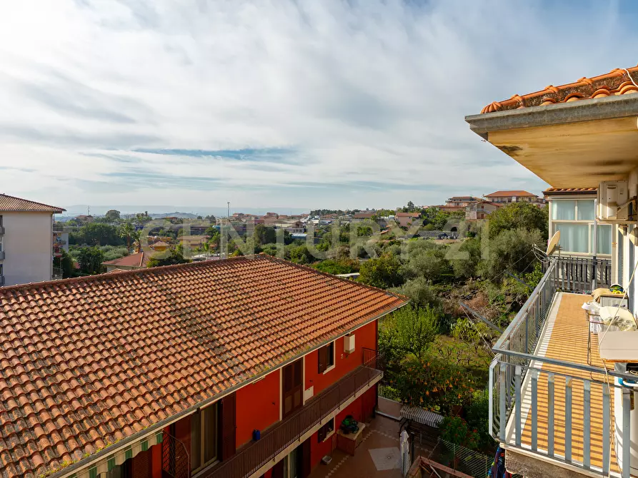 Immagine 35 di Pentalocale in vendita  in Via Antonio de Curtis 27 a Misterbianco