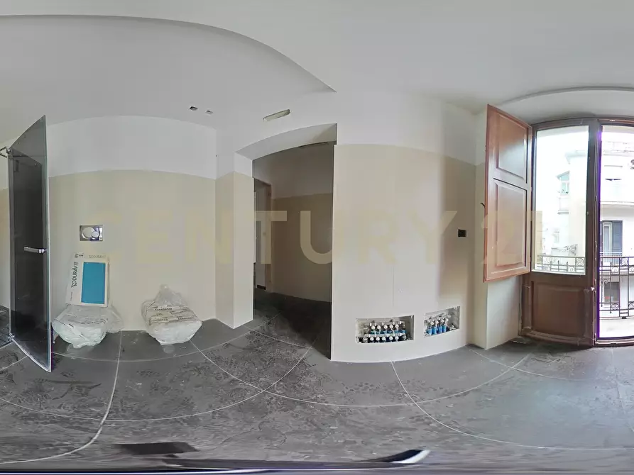 Immagine 90 di Pentalocale in vendita  in Via Lorenzo Maddem 67 a Acireale