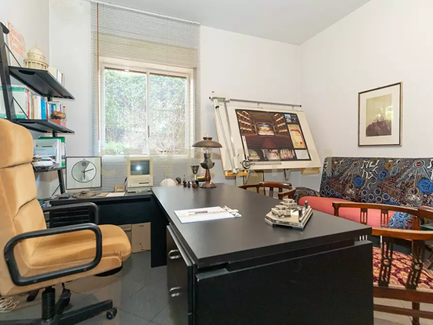 Immagine 18 di Ufficio in vendita  in Via Convento del Carmine 5 a Tremestieri Etneo