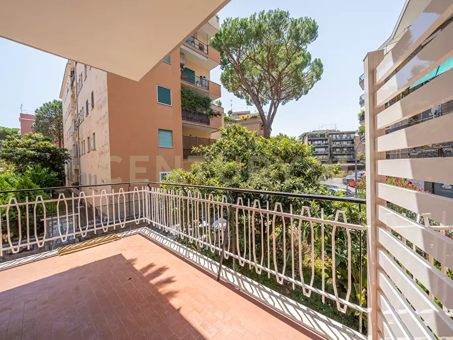 Immagine 14 di Trilocale in vendita  in Via Carlo Dossi 80 a Roma