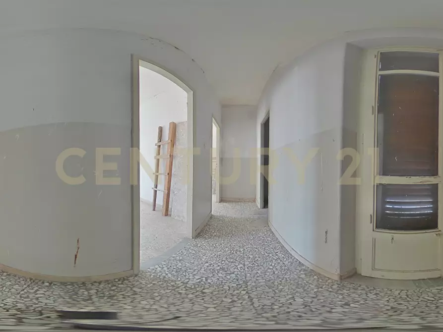 Immagine 79 di Pentalocale in vendita  in Piazza Spedini 8 a Catania