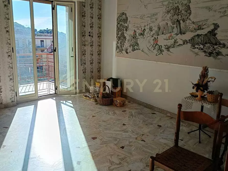 Immagine 3 di Quadrilocale in vendita  in Via Omero 65 a Bronte