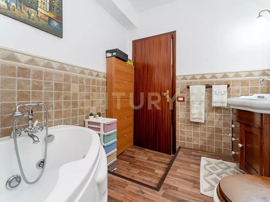 Immagine 32 di Appartamento in vendita  in Via Giordano Bruno a Misterbianco