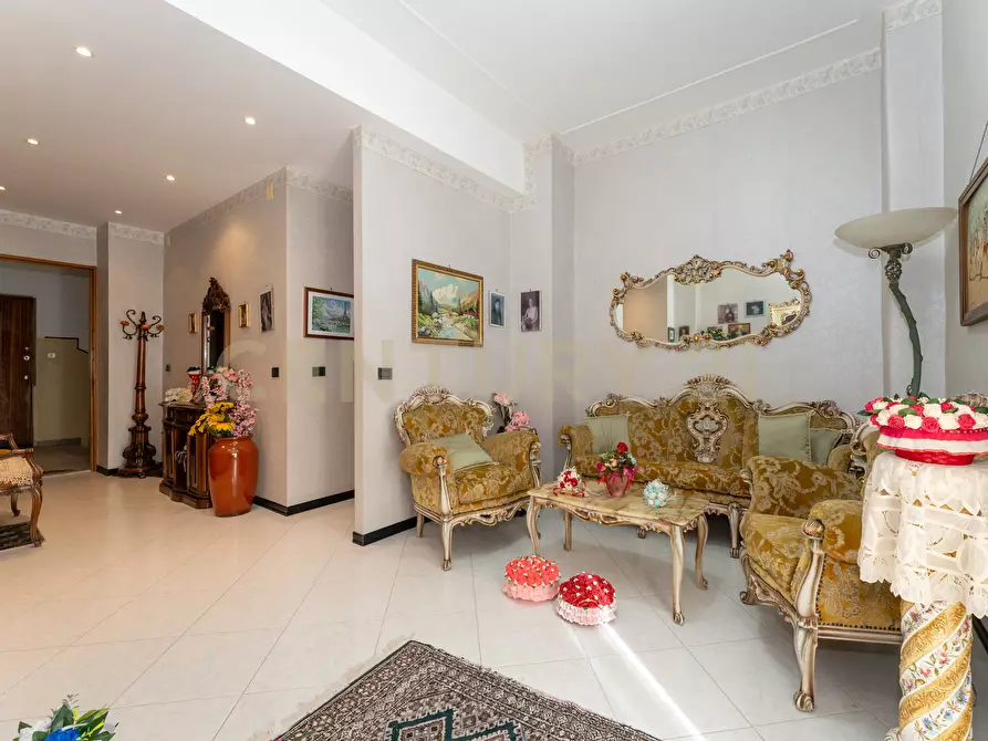 Immagine 8 di Trilocale in vendita  in Via Zuccarelli 70 a Catania