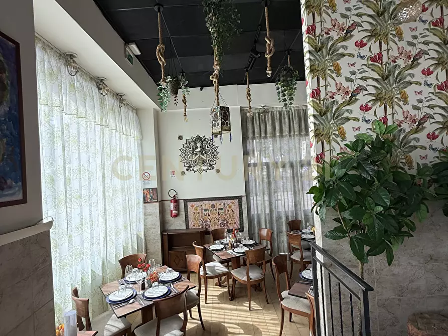 Immagine 7 di Bar / Ristorante in vendita  in Piazza Papa Giovanni XXIII 1 a Catania