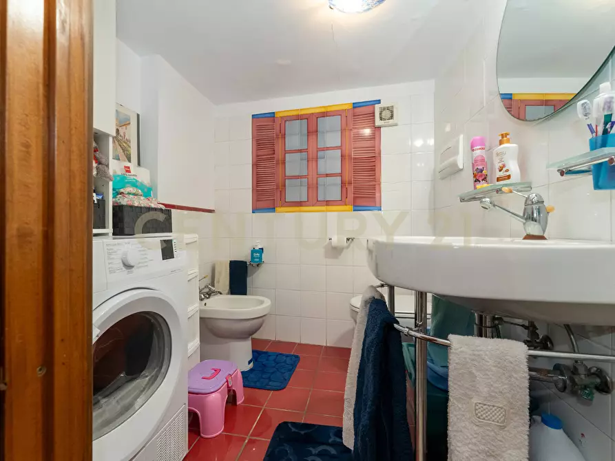 Immagine 33 di Trilocale in vendita  in Via del Vecchio Bastione 29 a Catania