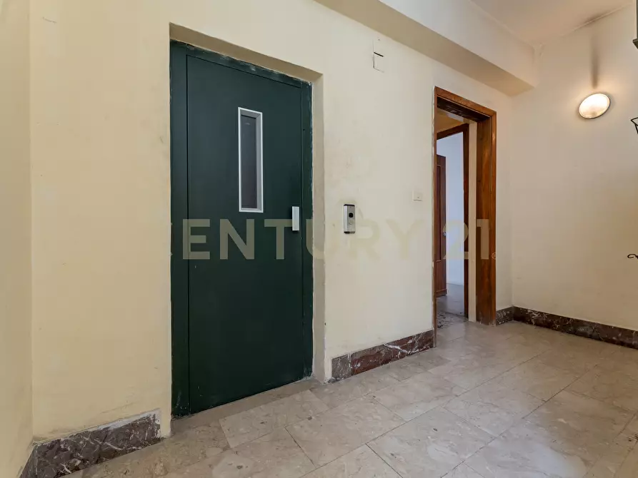 Immagine 12 di Trilocale in vendita  in Via Duca Degli Abruzzi 42 a Catania