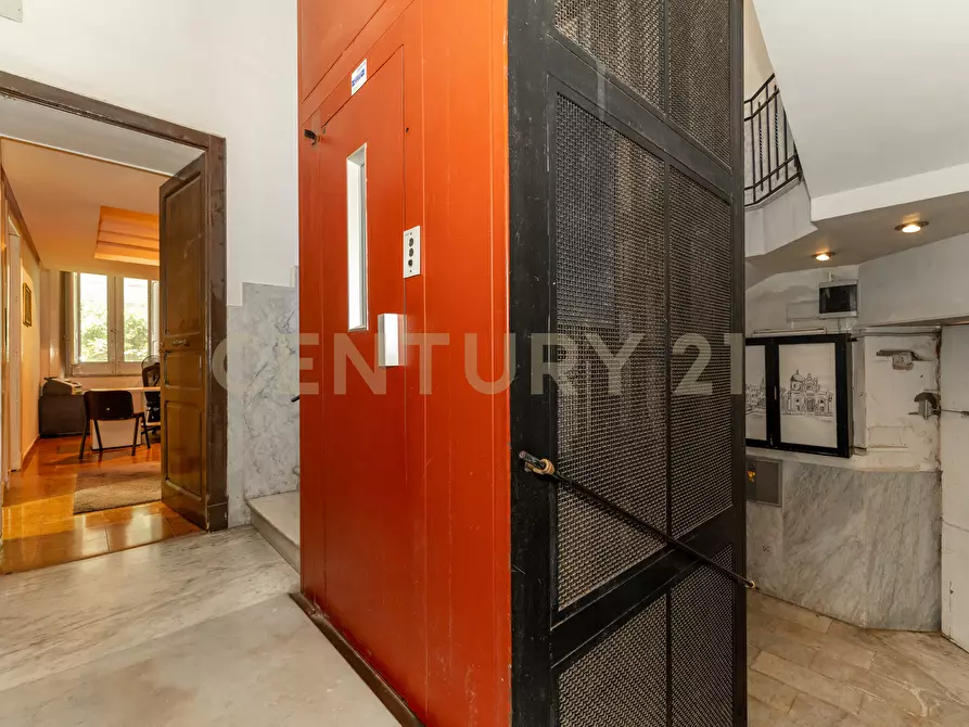 Immagine 43 di Appartamento in vendita  in Corso Italia 205-207 a Catania