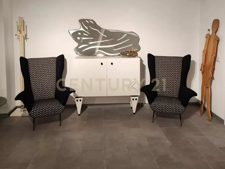 Immagine 8 di Attività commerciale in vendita  in Via Firenze 229/231 a Catania