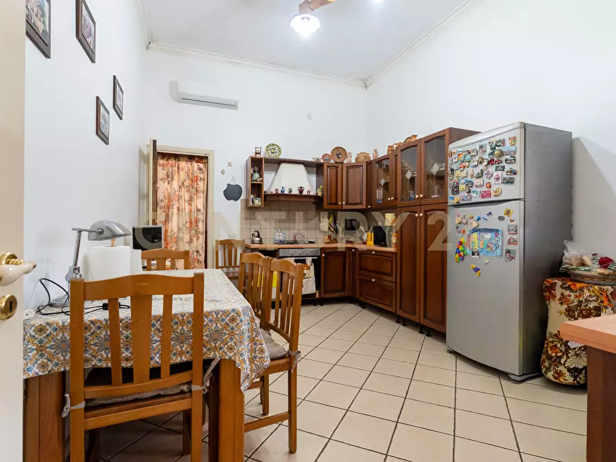 Immagine 36 di Villa in vendita  in Via Quartiere Longo 18 a Aci Castello