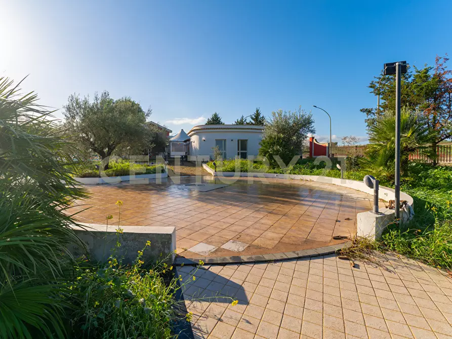 Immagine 26 di Bar / Ristorante in vendita  in Via Del Mare SNC a Augusta