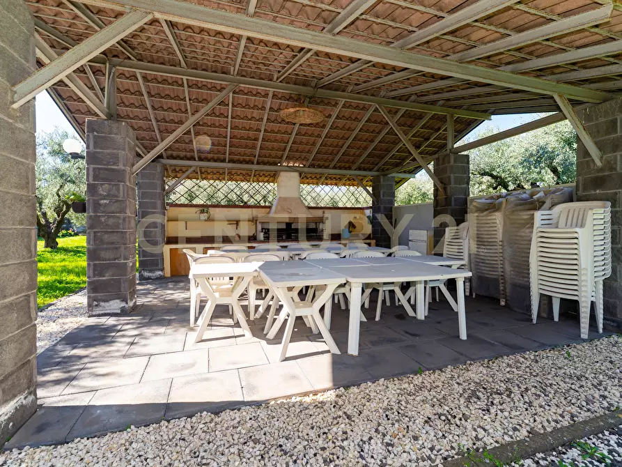 Immagine 36 di Villa in vendita  in Strada Comunale Calderara 5 a Randazzo