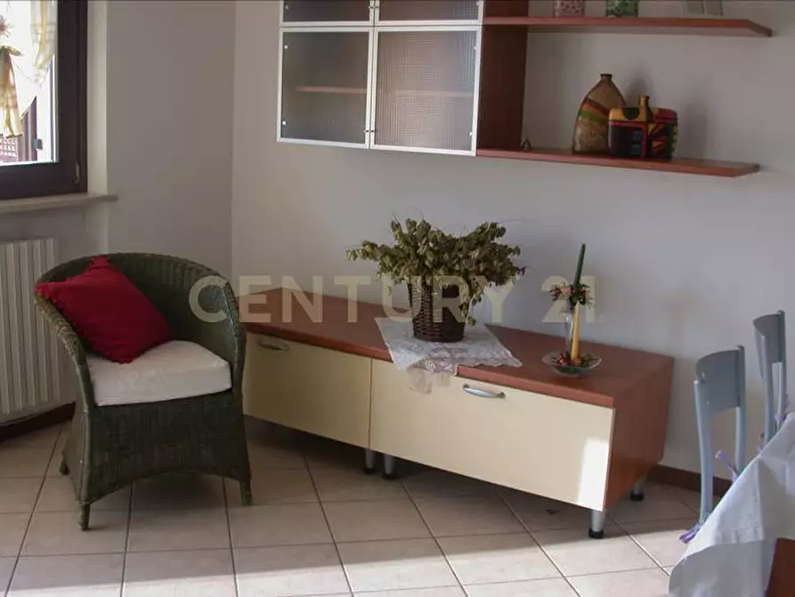 Immagine 9 di Quadrilocale in vendita  in Via Vittorio Monese a Garda