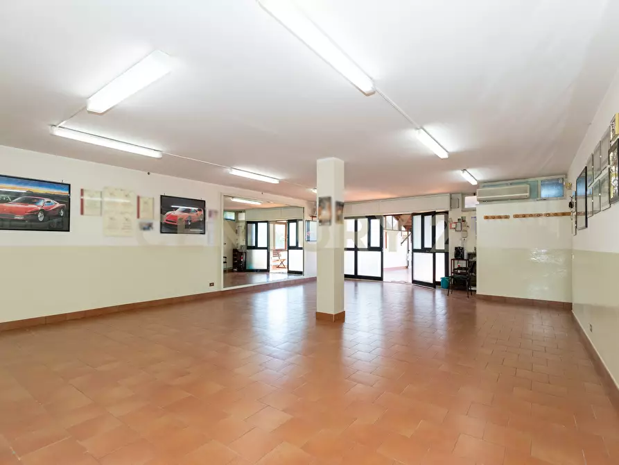 Immagine 42 di Villa in vendita  in Via Salemi 19 a Mascalucia