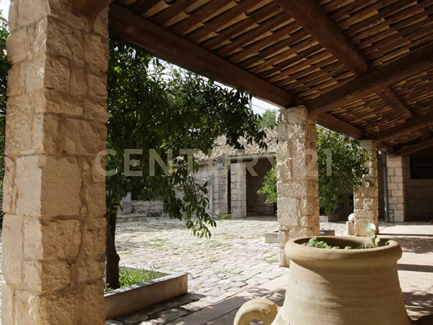 Immagine 8 di Villa in vendita  in Ctr. Pirato Cava Maria 37 a Modica