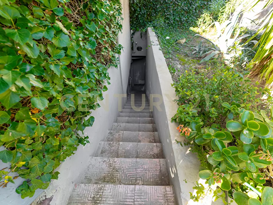 Immagine 48 di Casa semindipendente in vendita  in Via G. Leopardi 1 a Sant'agata Li Battiati