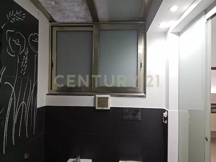 Immagine 21 di Bilocale in vendita  in Via Tezzano 26 a Catania