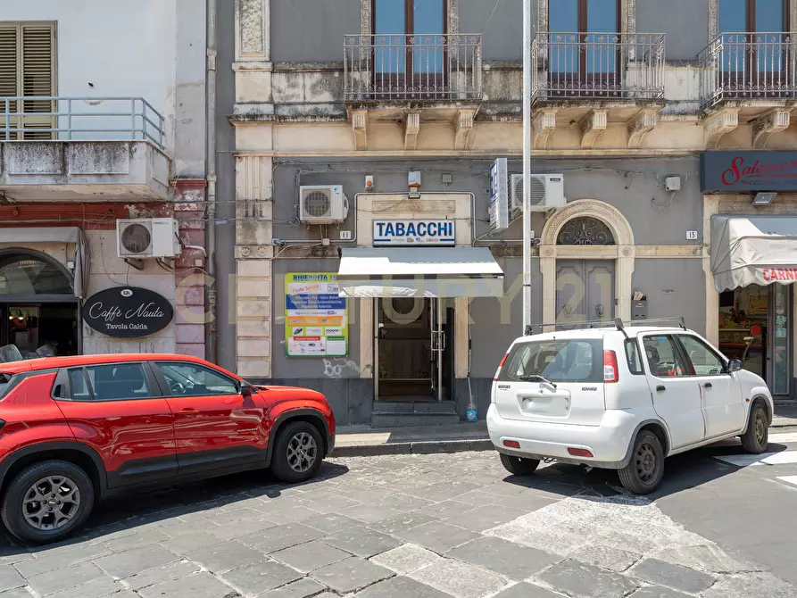 Immagine 26 di Tabaccheria in vendita  in Piazza Grande 11 a Catania