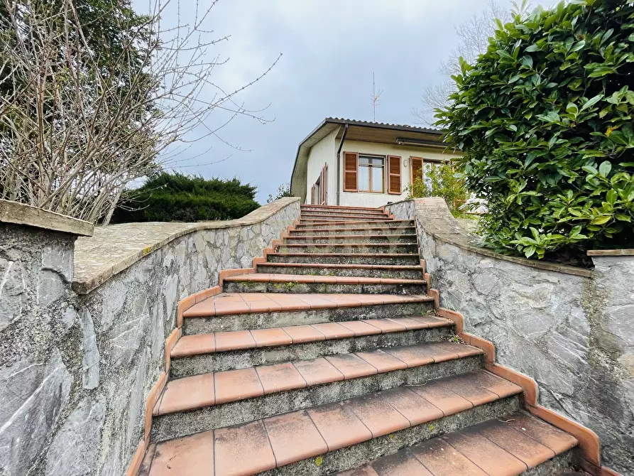 Immagine 2 di Villa in vendita  in Via Dante Alighieri a Semproniano