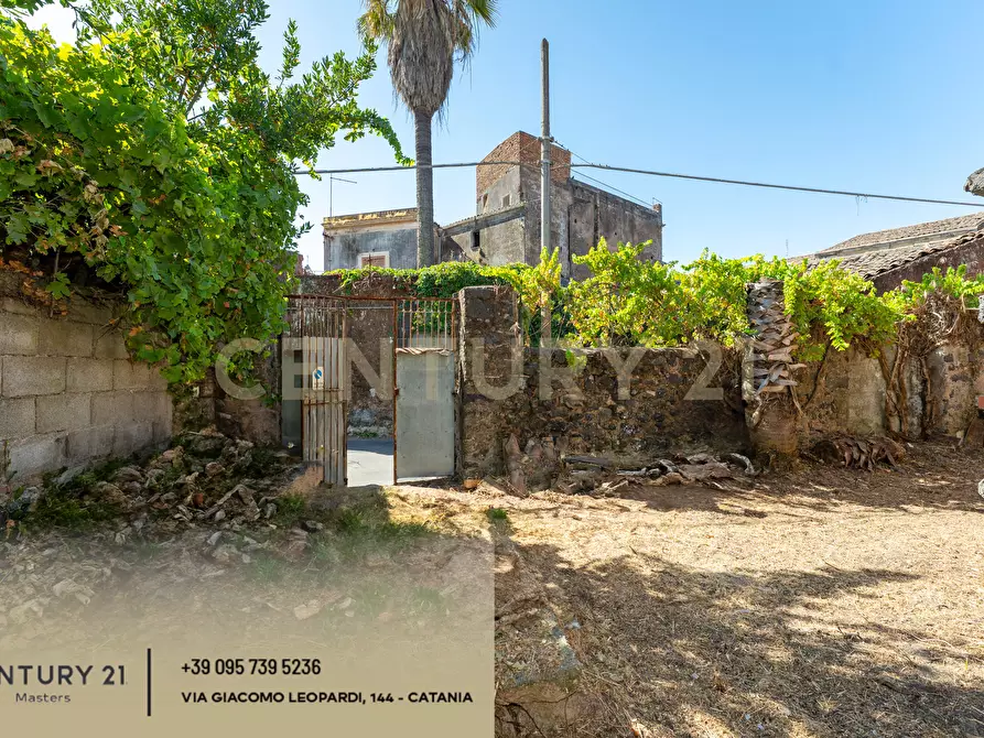 Immagine 18 di Villa in vendita  in Via Manganelli 1 a Mascalucia