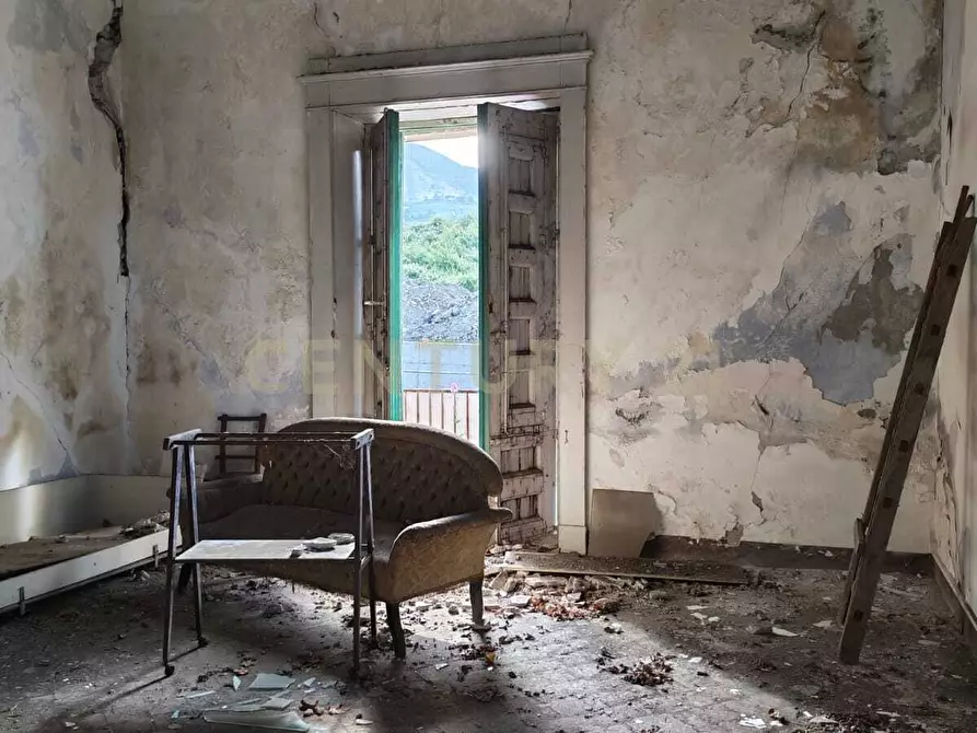 Immagine 29 di Casa indipendente in vendita  in Via Armando Diaz 262 a Zafferana Etnea