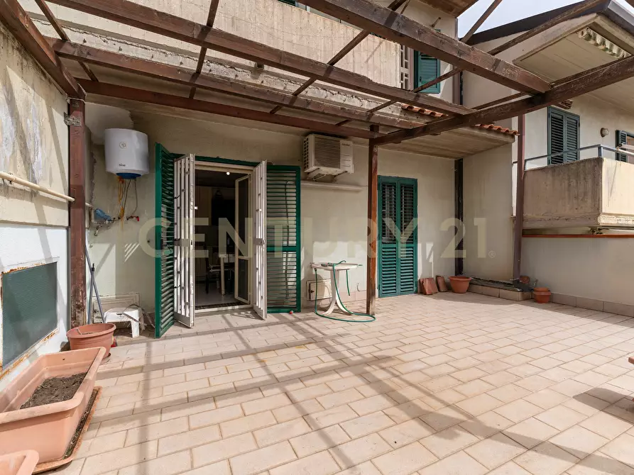 Immagine 28 di Villa in vendita  in Via Santa Rosa da Lima 17 a Catania