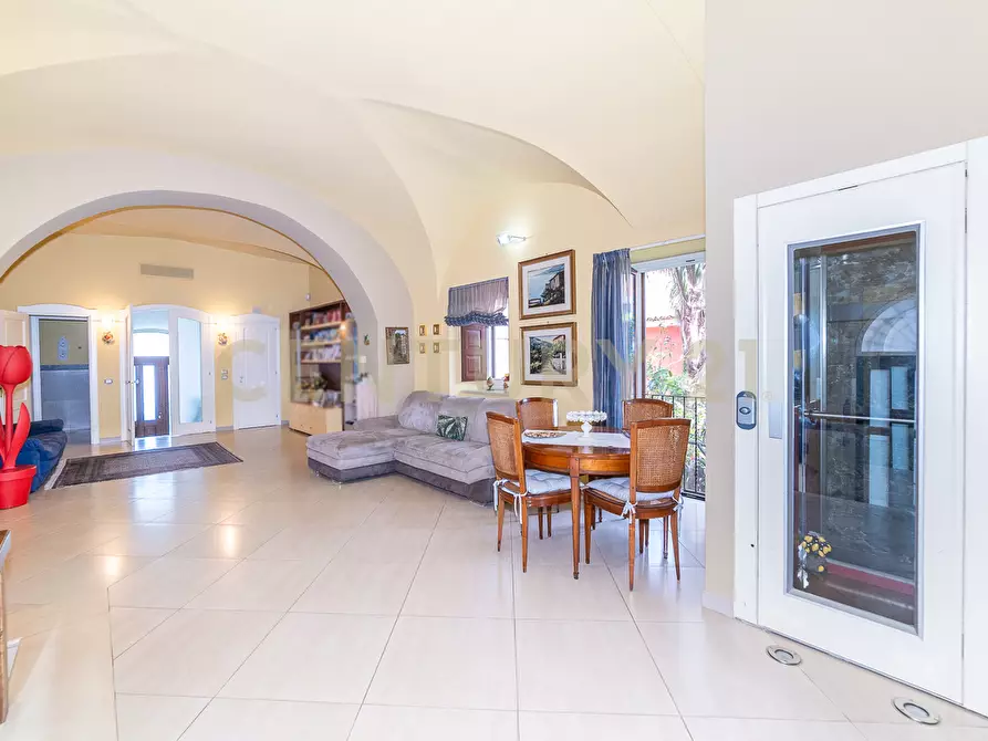 Immagine 14 di Villa in vendita  in Via Scalilla 42 a Catania