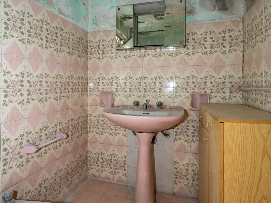 Immagine 18 di Trilocale in vendita  in Via Siculo Orientale 346 a Catania