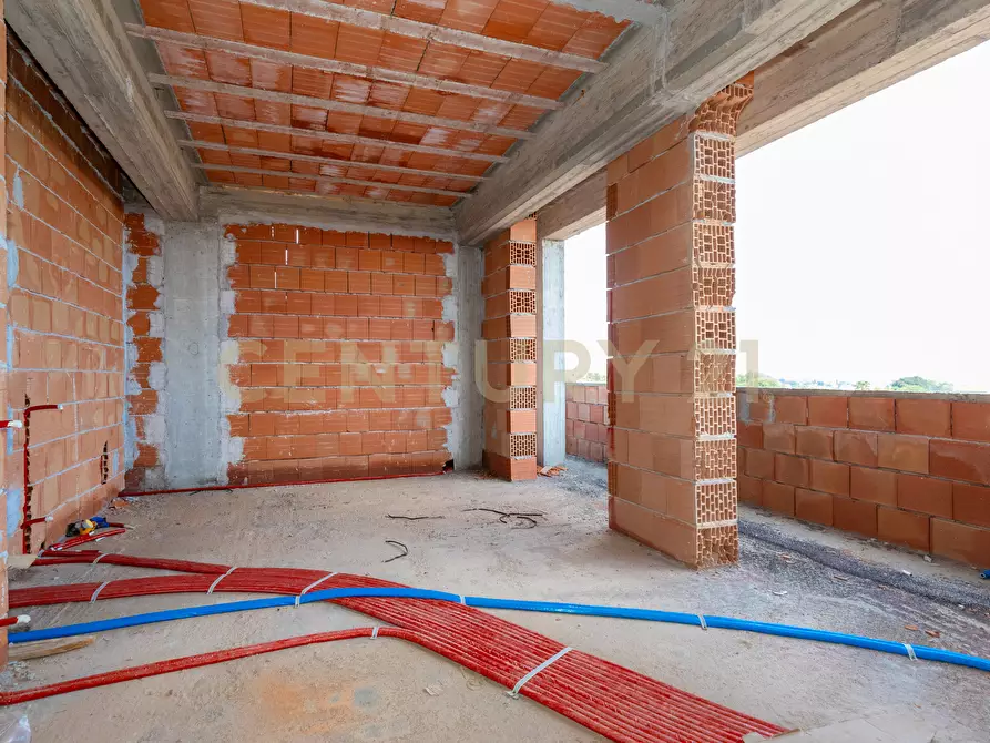 Immagine 40 di Villa in vendita  in Via Ruggero Leoncavallo 7 a Aci Sant'antonio