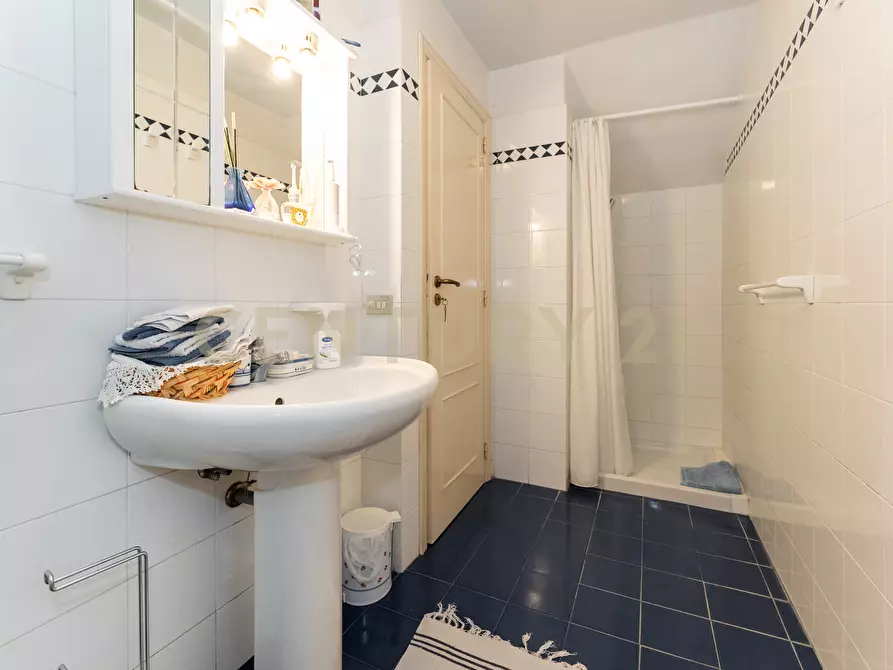 Immagine 28 di Villa in vendita  in Via Leonardo Da Vinci 5 a Taormina