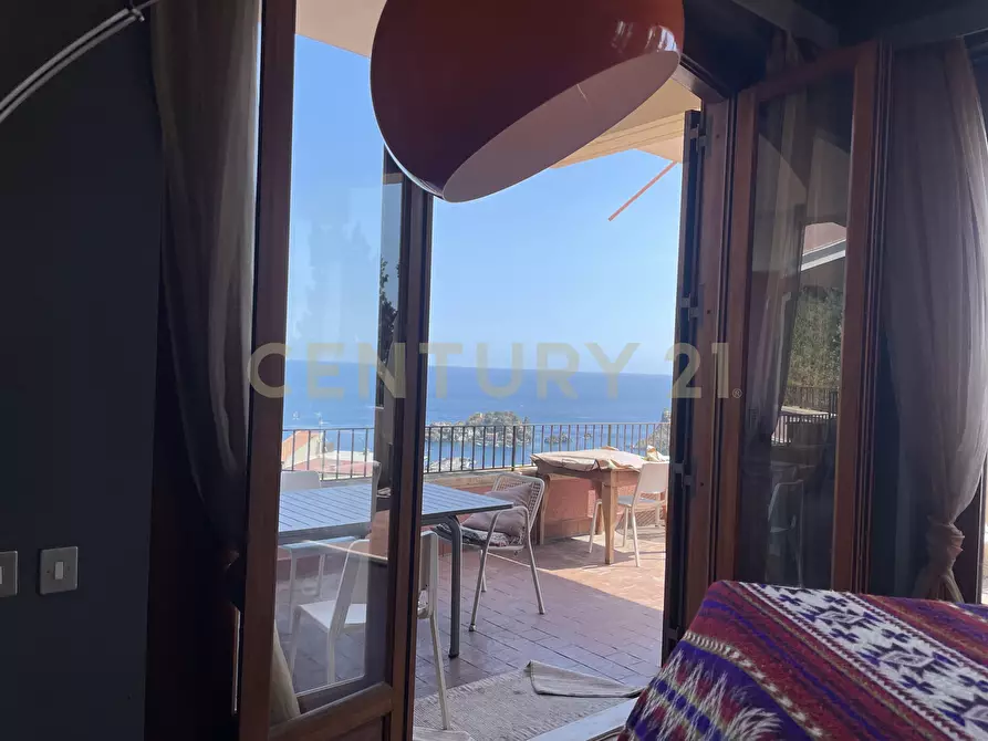 Immagine 20 di Villa in vendita  in manzella sn a Aci Castello