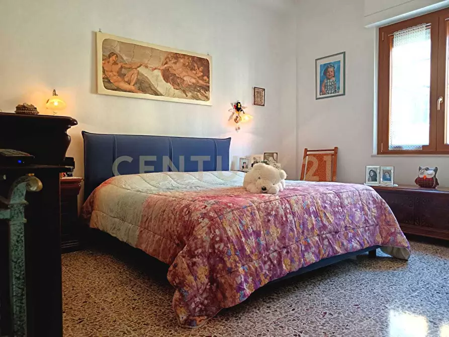 Immagine 35 di Quadrilocale in vendita  in Via Serdini 89 a Abbadia San Salvatore