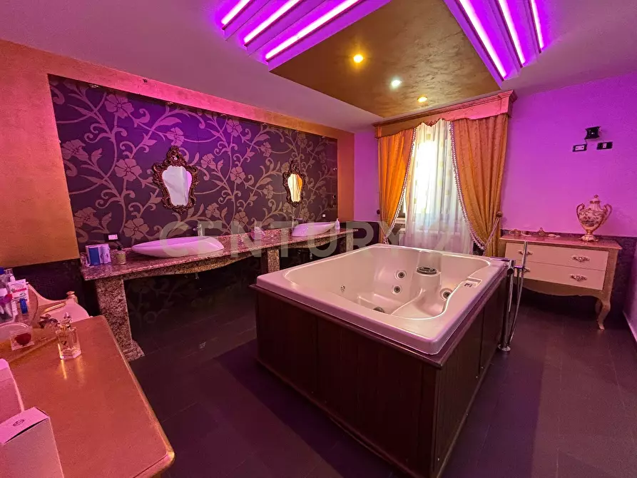 Immagine 40 di Pentalocale in vendita  in Via Giuseppe Basile 2 a Agrigento