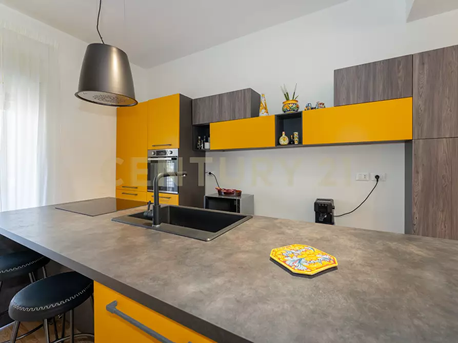 Immagine 17 di Attico in vendita  in Via Vincenzo Giuffrida 203 a Catania