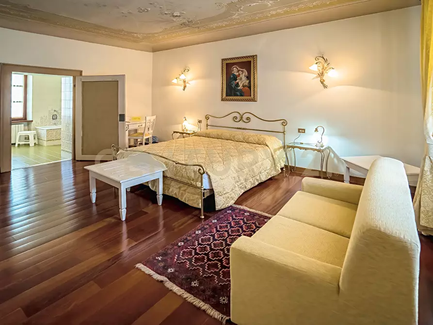 Immagine 14 di Villa in vendita  in Via Adige 25 a Brentino Belluno