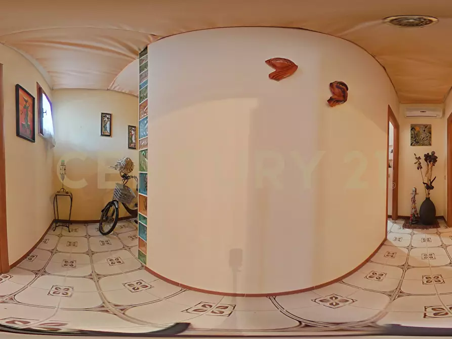 Immagine 44 di Trilocale in vendita  in Via del Sileno 2 a Giardini-Naxos