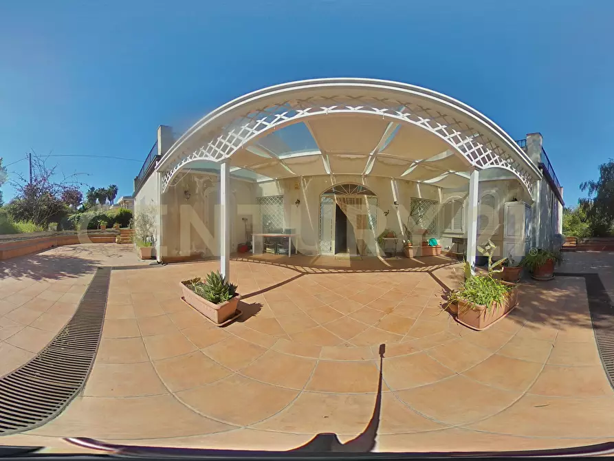 Immagine 115 di Villa in vendita  in Via Alcaloro Petrone 47 a Viagrande