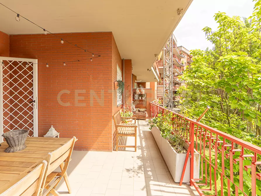 Immagine 10 di Quadrilocale in vendita  in Via Moggio Udinese 28 a Roma