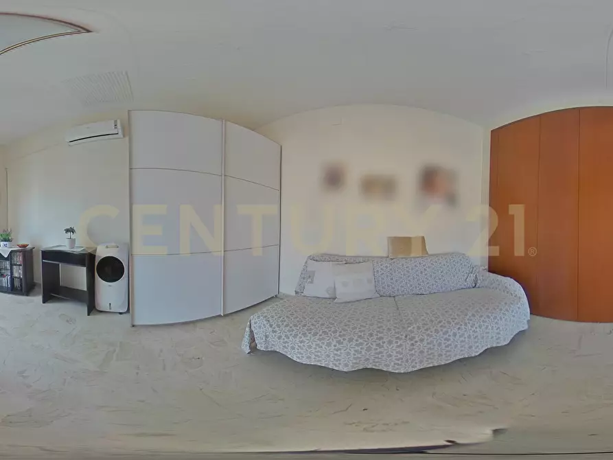 Immagine 43 di Quadrilocale in vendita  in Via Vincenzo Giuffrida 194 a Catania
