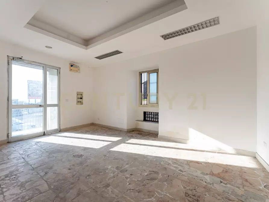 Immagine 12 di Locale commerciale in vendita  in Via Nizzeti a Tremestieri Etneo