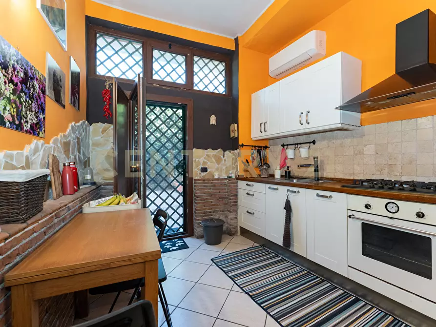 Immagine 25 di Casa indipendente in vendita  in Via Anastasio 32 a Catania