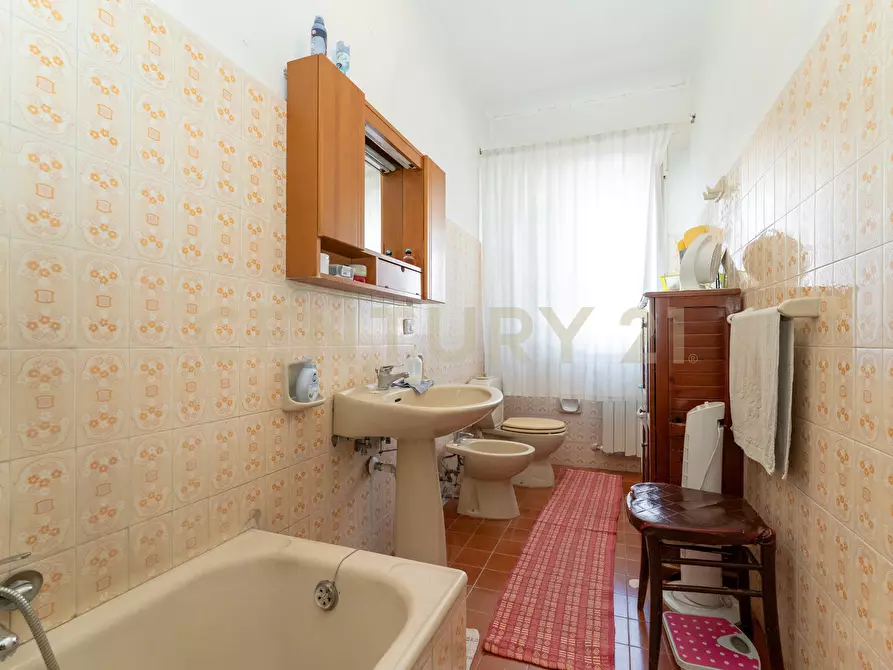 Immagine 28 di Villa in vendita  in Via Macello 47 a Catania