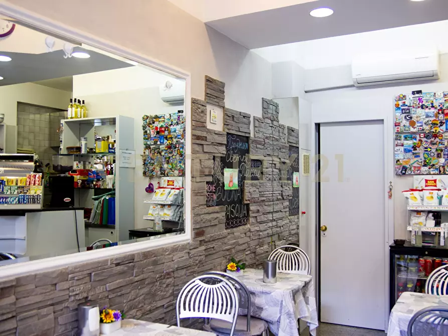 Immagine 4 di Bar / Ristorante in vendita  in Via Tripolitania 203 a Roma